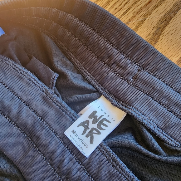 ZUMBAWEAR - Picture 5 of 7